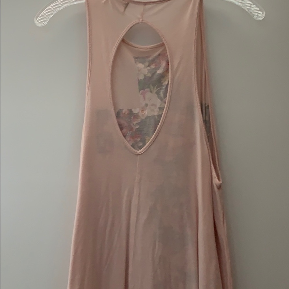 Pink tank top - Picture 3 of 5